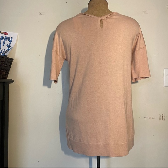 Banana Republic women’s pale pink short sleeve shirt size medium - Picture 3 of 5